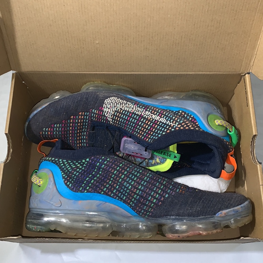 Running shoes - Picture 2 of 5